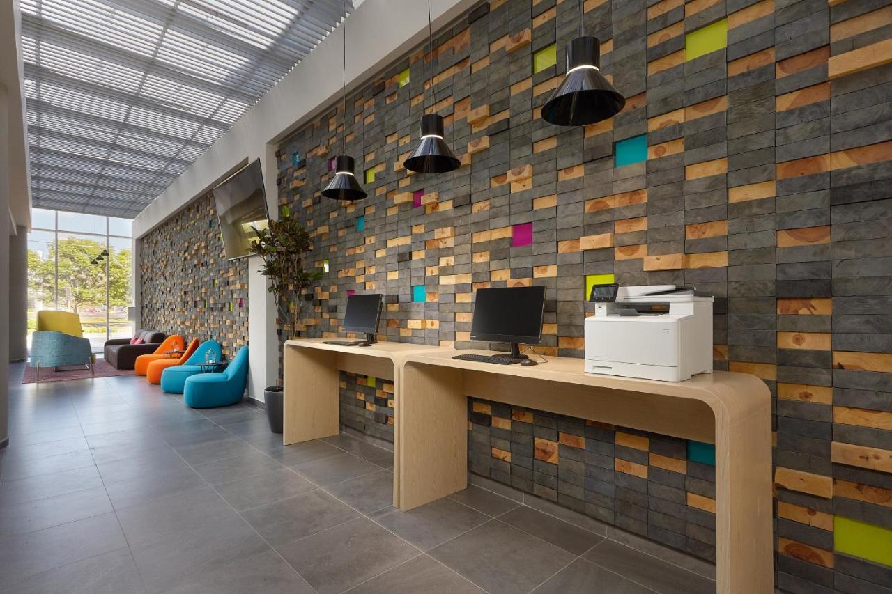 Aloft Queretaro Hotell El Salitre Eksteriør bilde